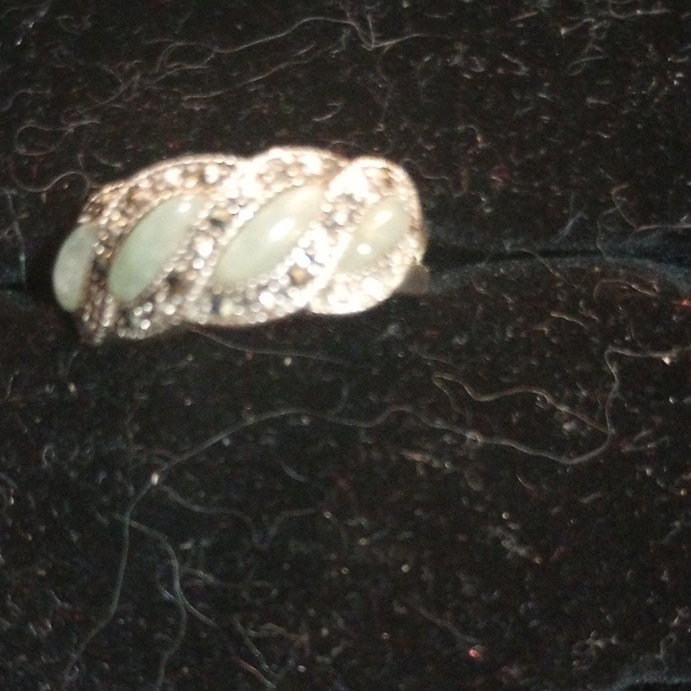 Avon Silver Ring with Green Adventurine